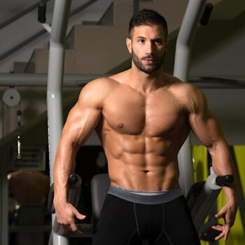 core exercises to build a bigger chest