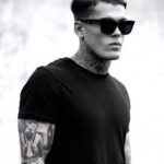 Men’s black t shirts