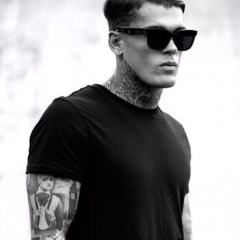 Men’s black t shirts