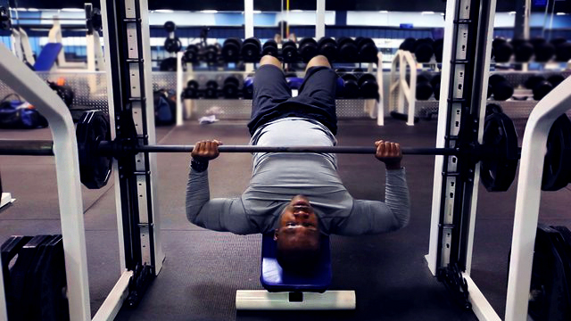 smith_machine_decline_bench_press