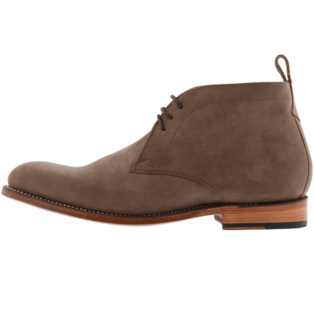 chukka boots – spring casualwear essentials 