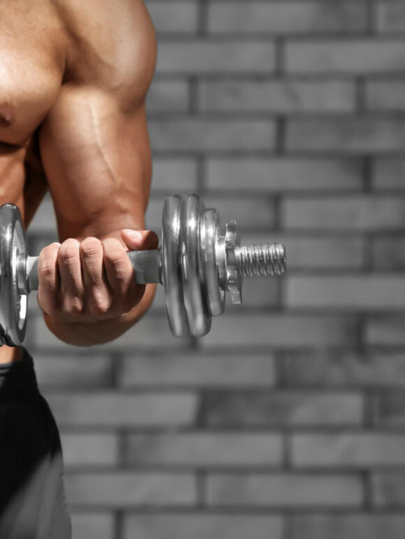 how to perform a biceps curl